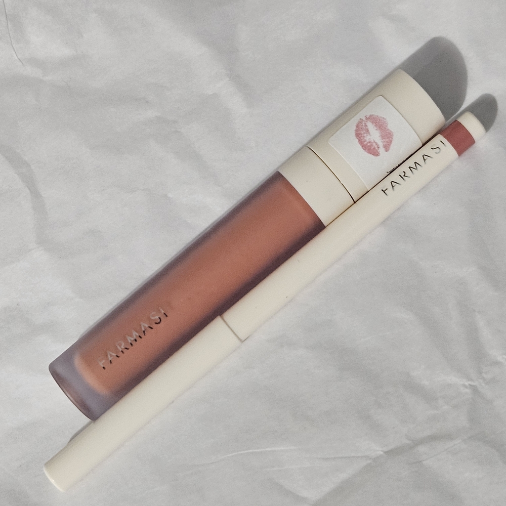 BRAND NEW NWT Farmasi Shes A Peach Liquid Matte Lipstick & Nude Pink Liner Set